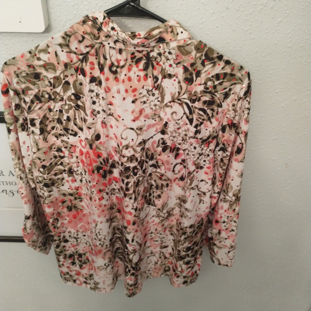 Women's blouses size M